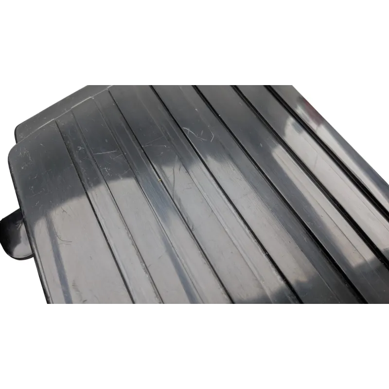 Habillage de cadre droit SUZUKI GSX 400 E 1980 - 1981