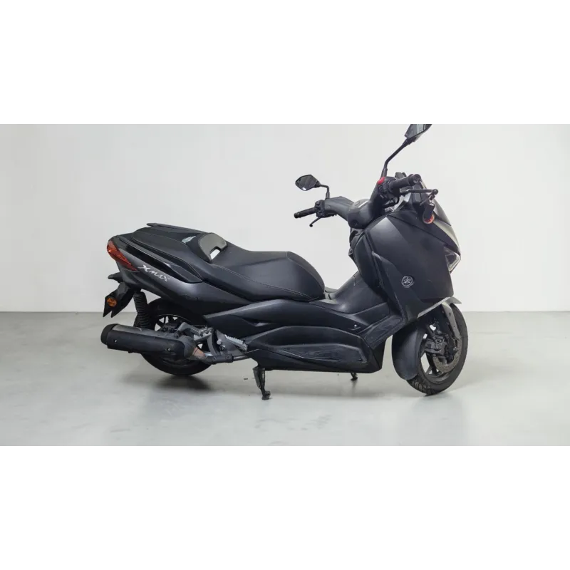 YAMAHA X MAX 125
