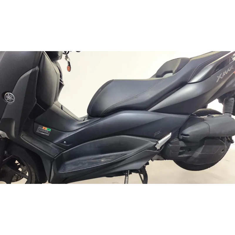 YAMAHA X MAX 125