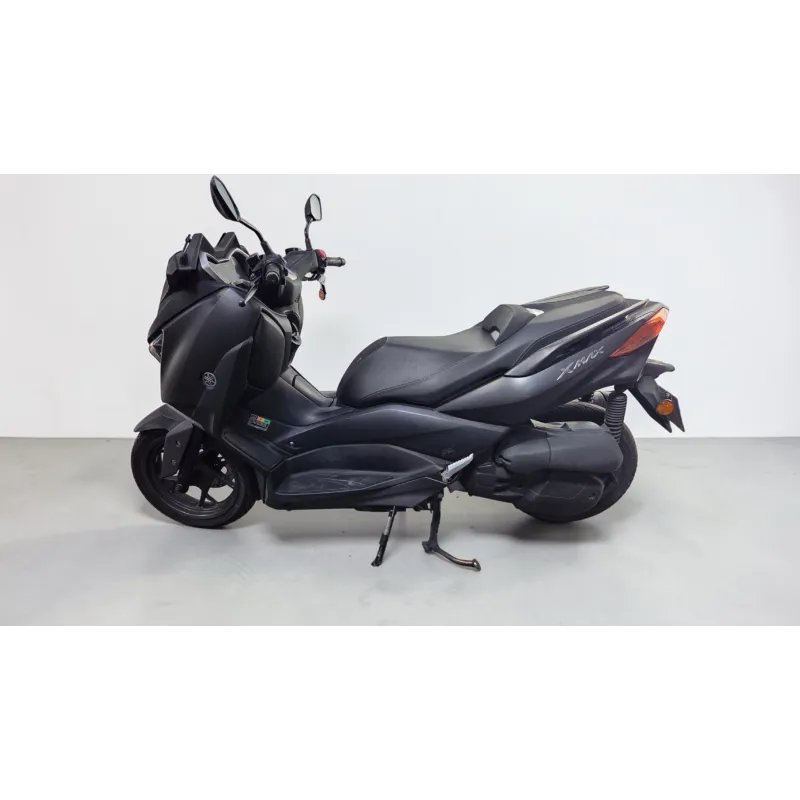 YAMAHA X MAX 125