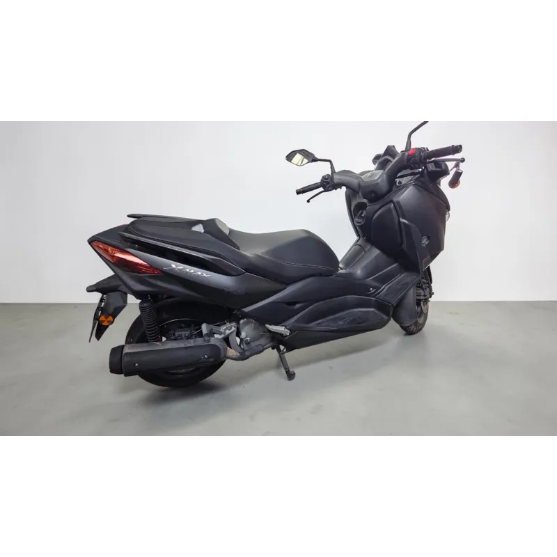YAMAHA X MAX 125