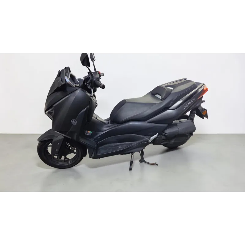YAMAHA X MAX 125