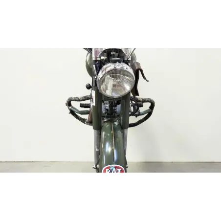 ROYAL ENFIELD CLASSIC 500