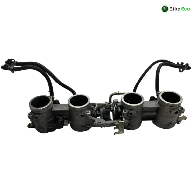 Rampe d'injection MV AGUSTA BRUTALE 990 R 2010-2011