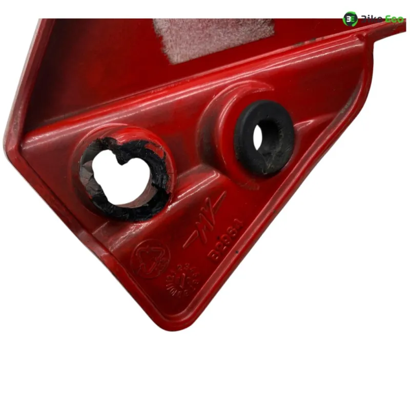 Cache carenage coque arriere droit MV AGUSTA BRUTALE 990 R 2010-2011