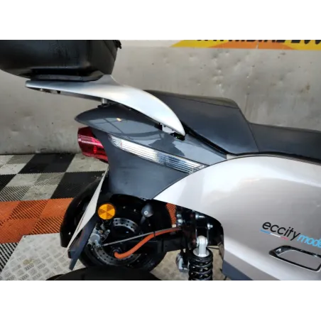 ECCITY MOTOCYCLES ECTY MODEL 3