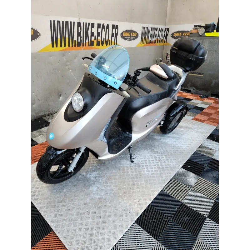 ECCITY MOTOCYCLES ECTY MODEL 3