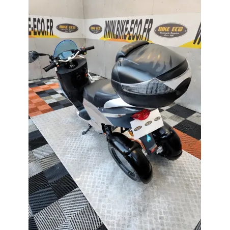 ECCITY MOTOCYCLES ECTY MODEL 3