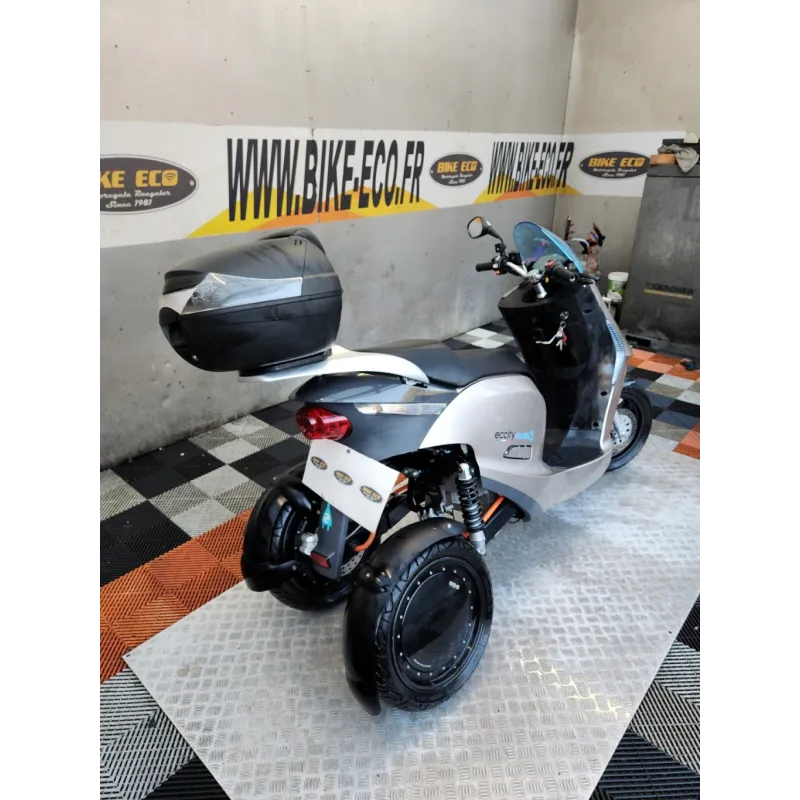 ECCITY MOTOCYCLES ECTY MODEL 3