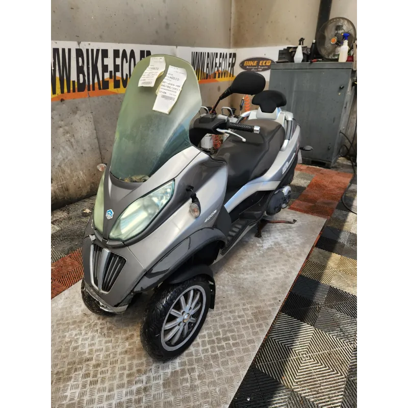 PIAGGIO MP 400 LT