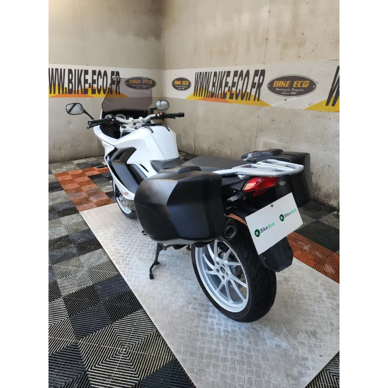 BMW F 800 GT
