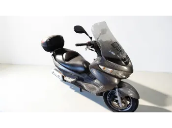 SUZUKI UH 125 BURGMAN