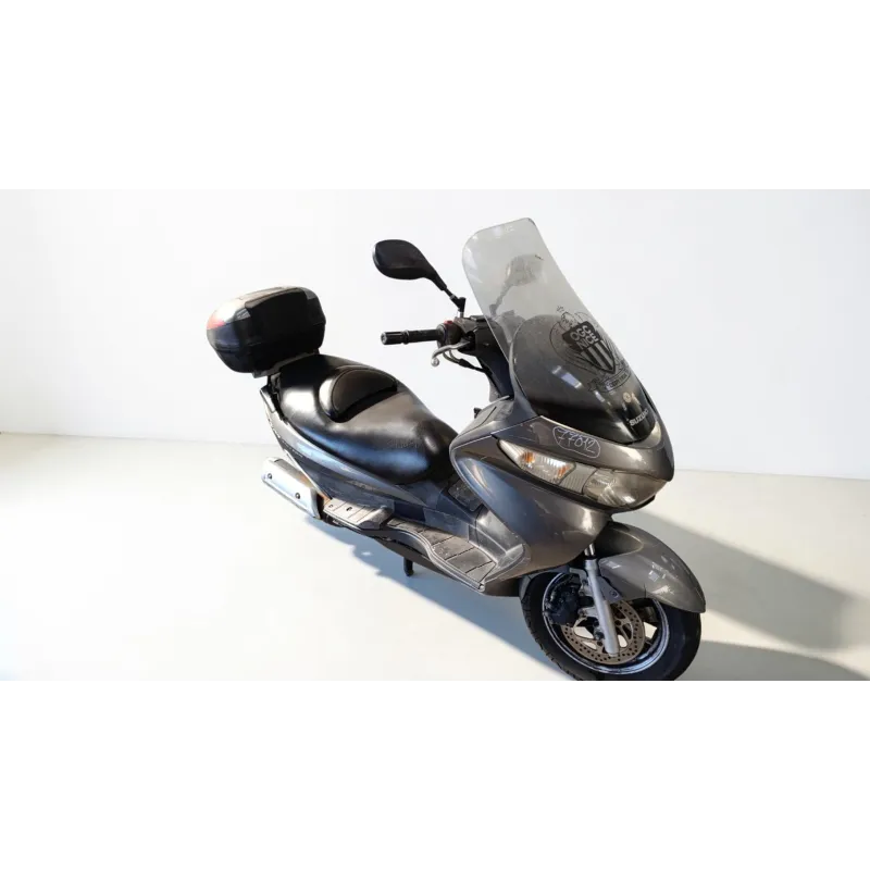 SUZUKI UH 125 BURGMAN