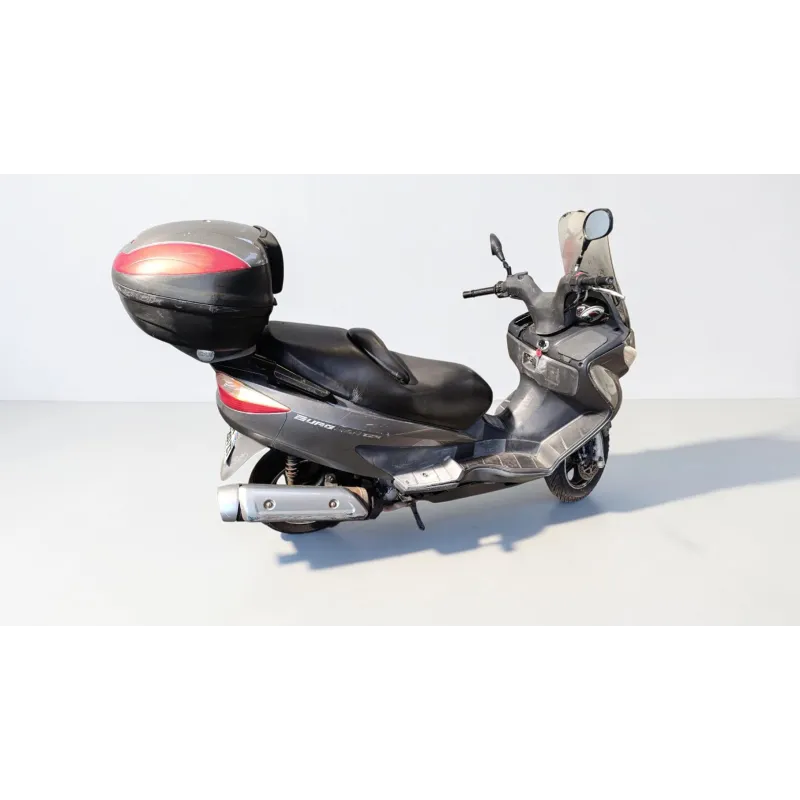 SUZUKI UH 125 BURGMAN