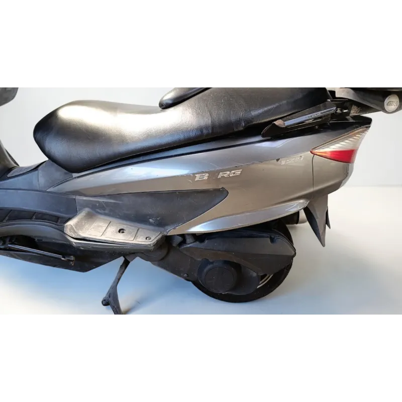 SUZUKI UH 125 BURGMAN