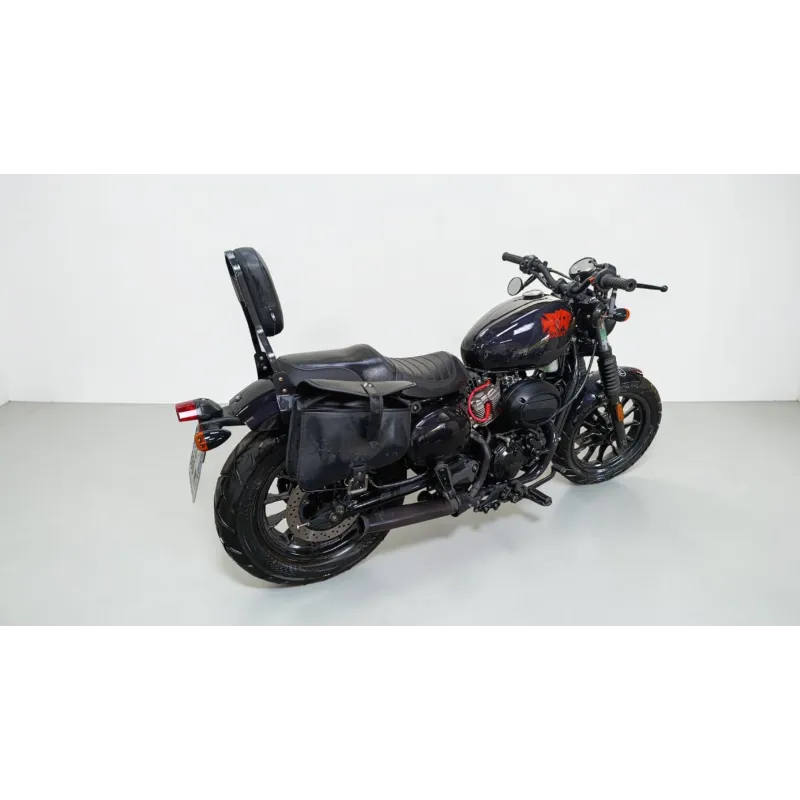 HYOSUNG GV 125 BOBBER