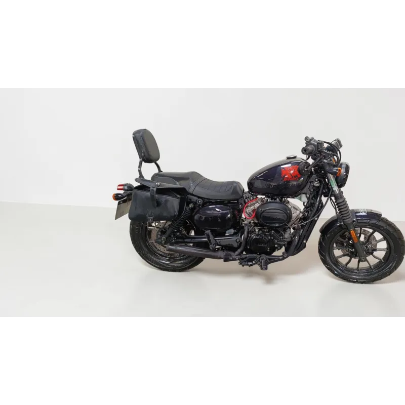 HYOSUNG GV 125 BOBBER