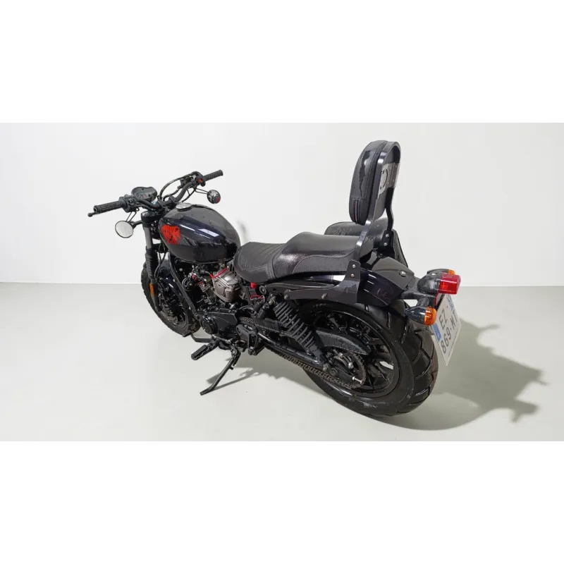 HYOSUNG GV 125 BOBBER