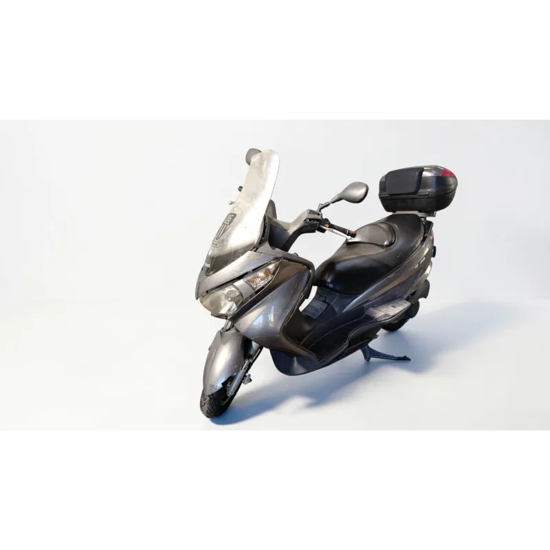 SUZUKI UH 125 BURGMAN