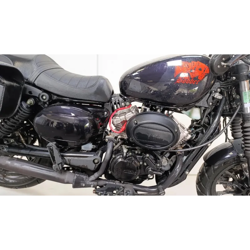 HYOSUNG GV 125 BOBBER