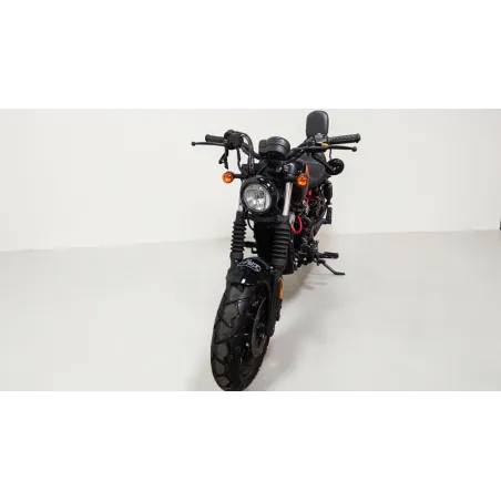 HYOSUNG GV 125 BOBBER