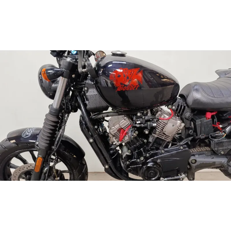 HYOSUNG GV 125 BOBBER