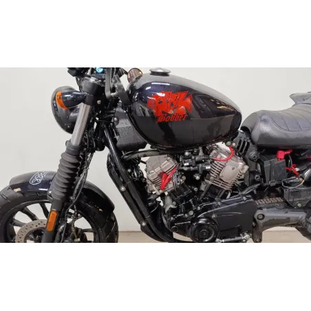 HYOSUNG GV 125 BOBBER