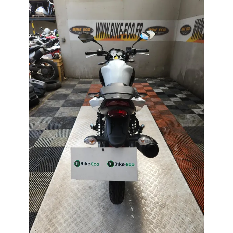 YAMAHA 125 YBR