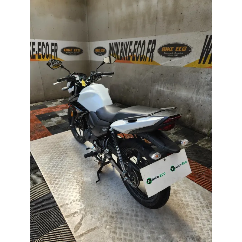 YAMAHA 125 YBR