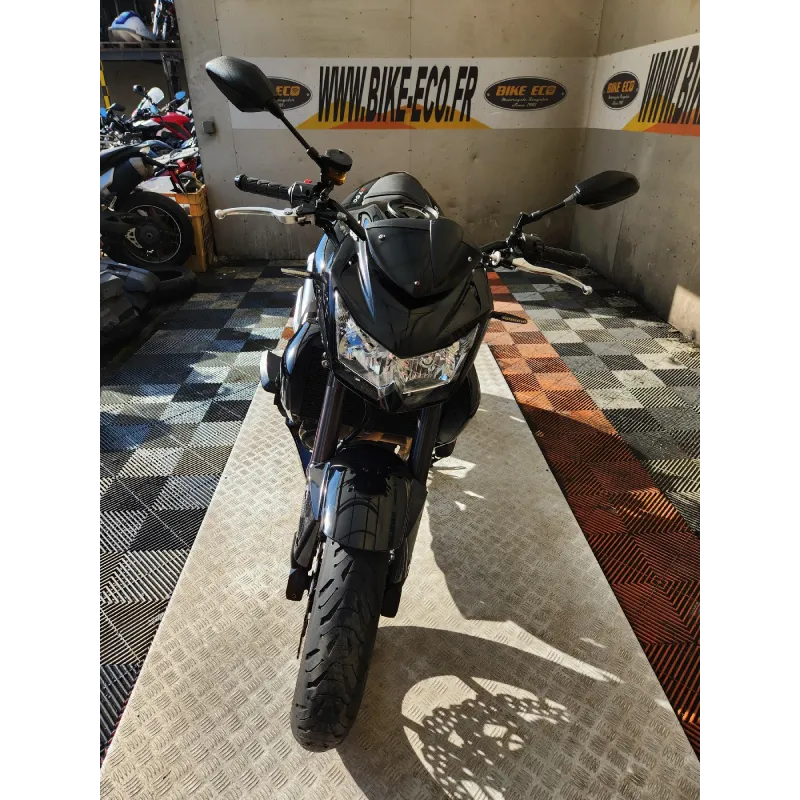 KAWASAKI Z750