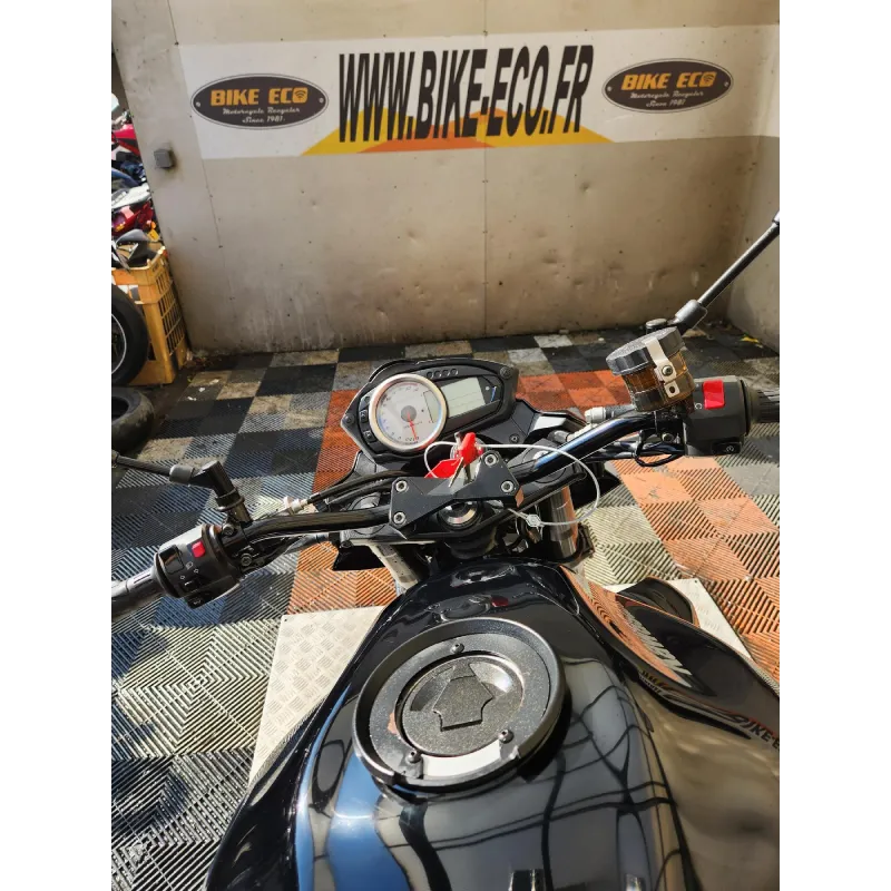 KAWASAKI Z750