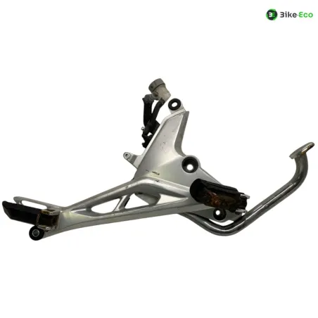 Platine avant droite HONDA CB 125 F 2015-2019 GLR