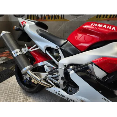 YAMAHA YZF R1