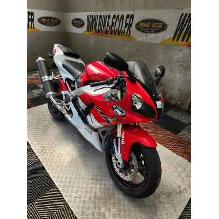 YAMAHA YZF R1