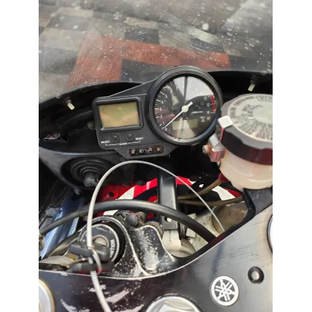 YAMAHA YZF R1