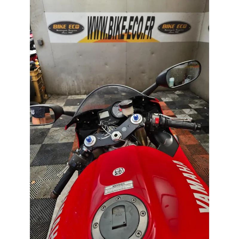 YAMAHA YZF R1