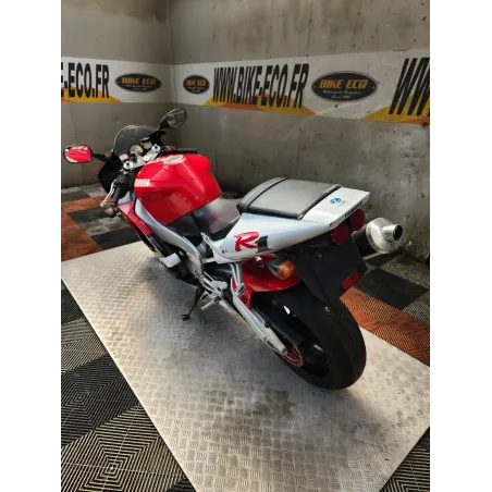 YAMAHA YZF R1