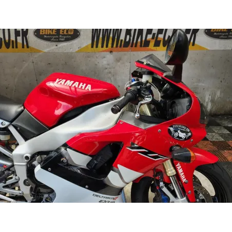 YAMAHA YZF R1