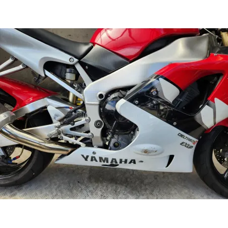 YAMAHA YZF R1