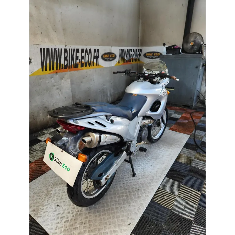 APRILIA PEGASO 650