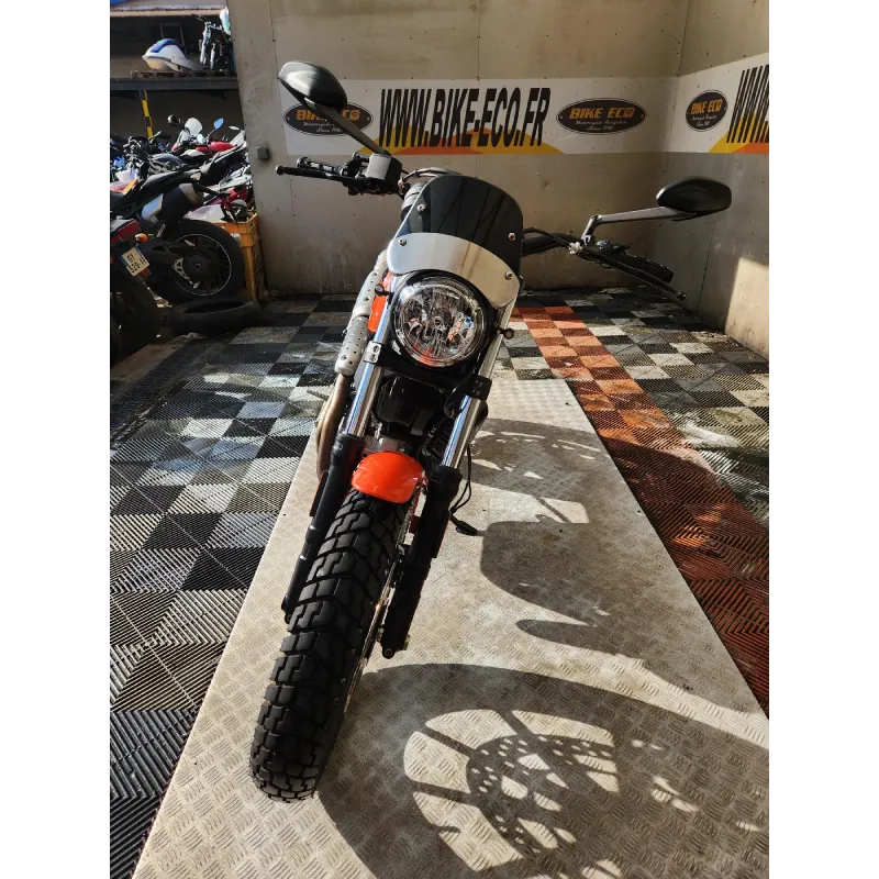 DUCATI SCRAMBLER 400