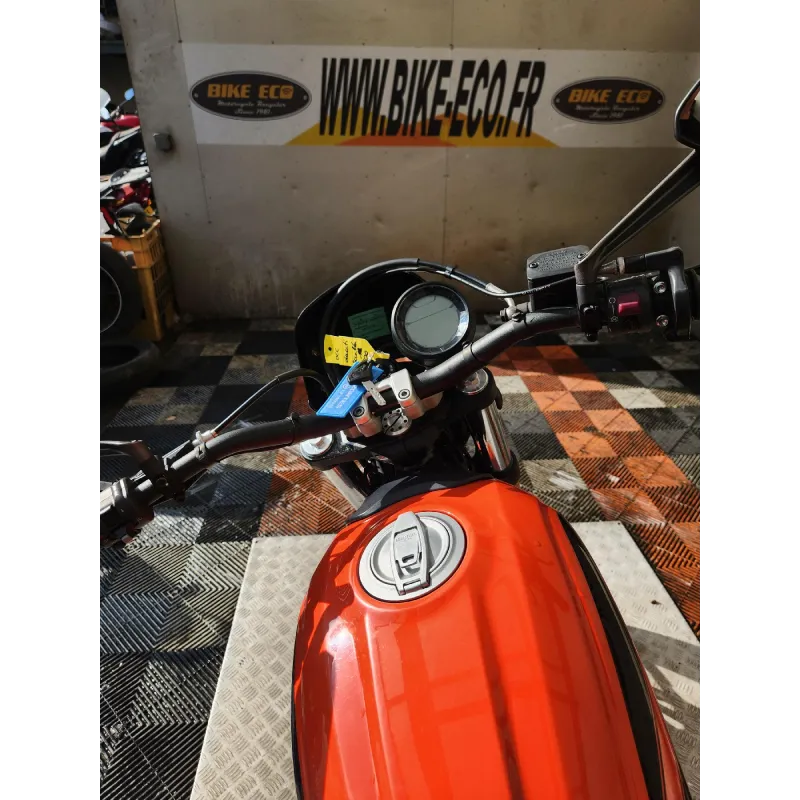DUCATI SCRAMBLER 400