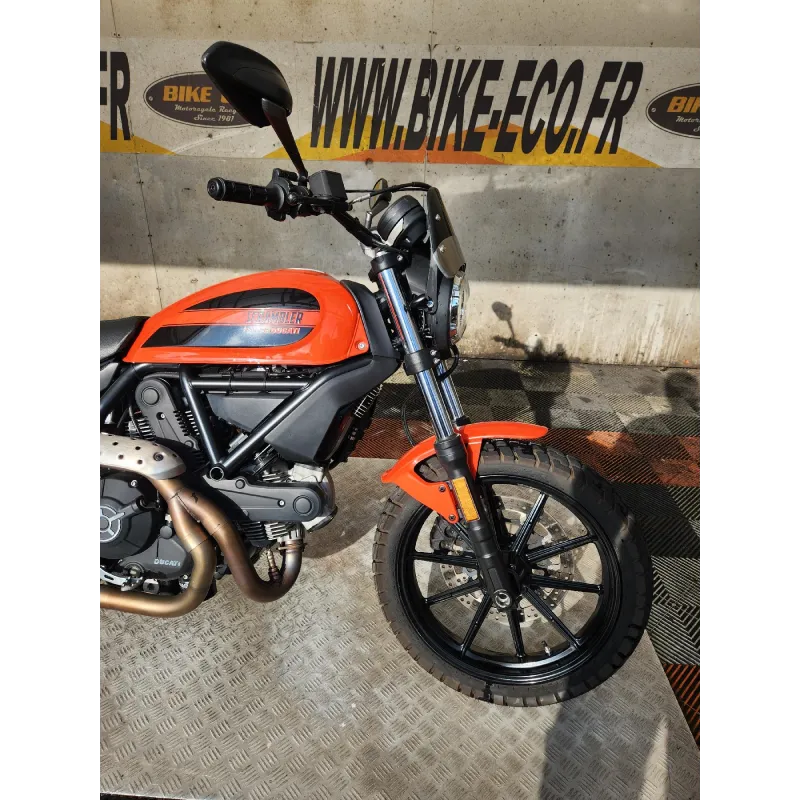 DUCATI SCRAMBLER 400