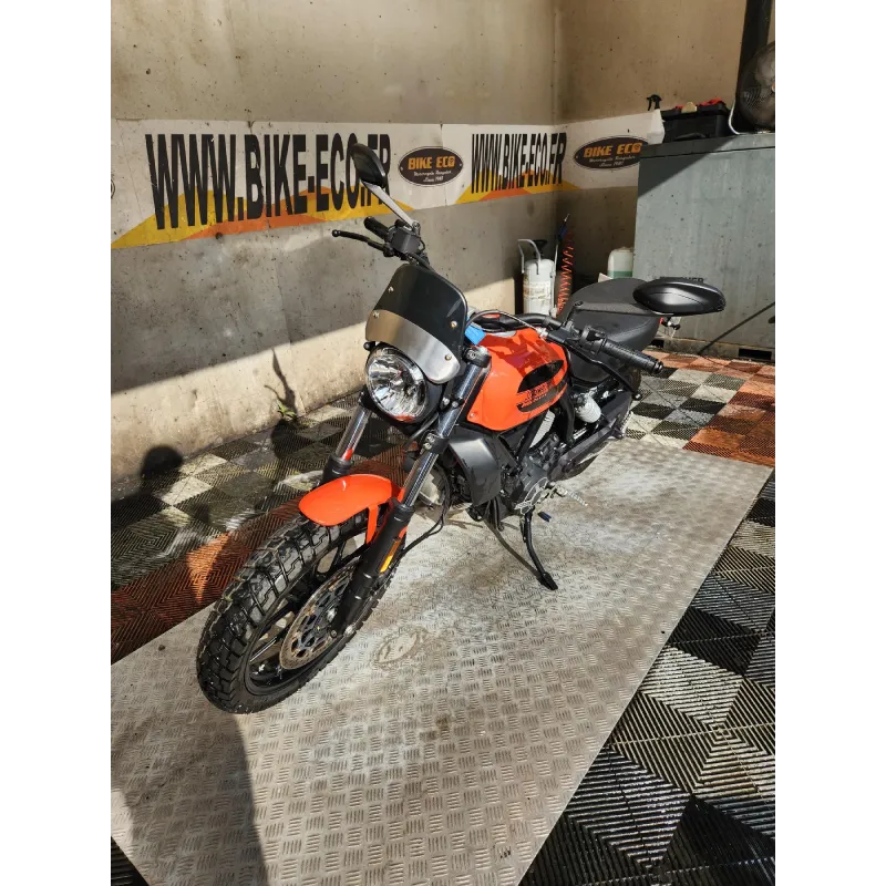 DUCATI SCRAMBLER 400