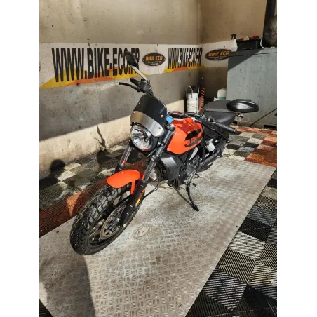 DUCATI SCRAMBLER 400