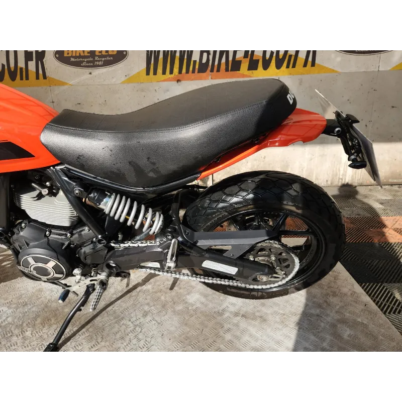 DUCATI SCRAMBLER 400