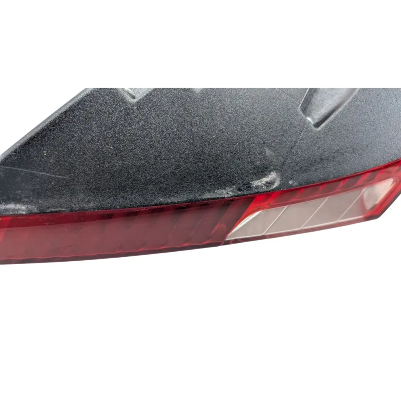 Feu arriere droit PEUGEOT SATELIS 125 COMPRESSOR ABS 2007 - 2012