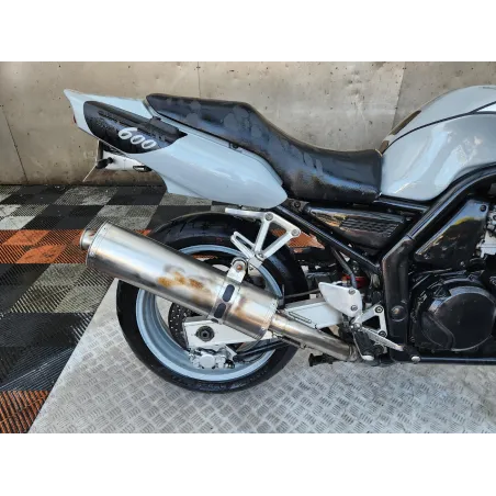 YAMAHA FZS 600 FAZER
