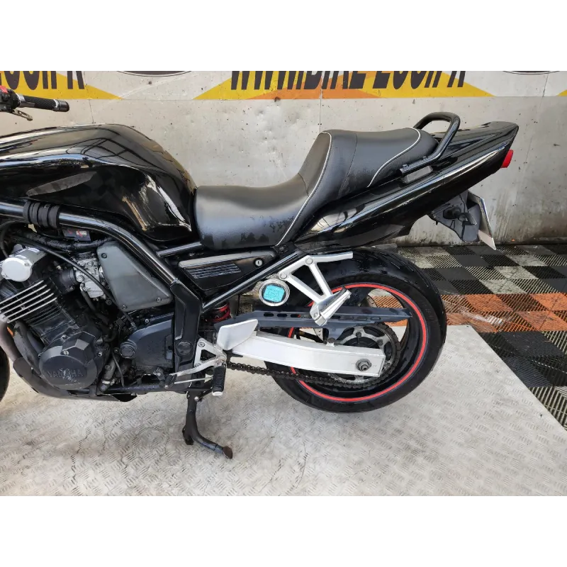 YAMAHA FAZER 600