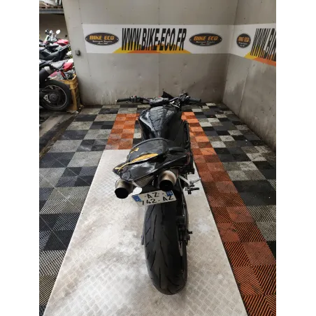 YAMAHA YZF 1000 R1